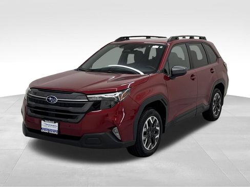 Used 2026 Subaru Forester Premium AWD/4WD image 3