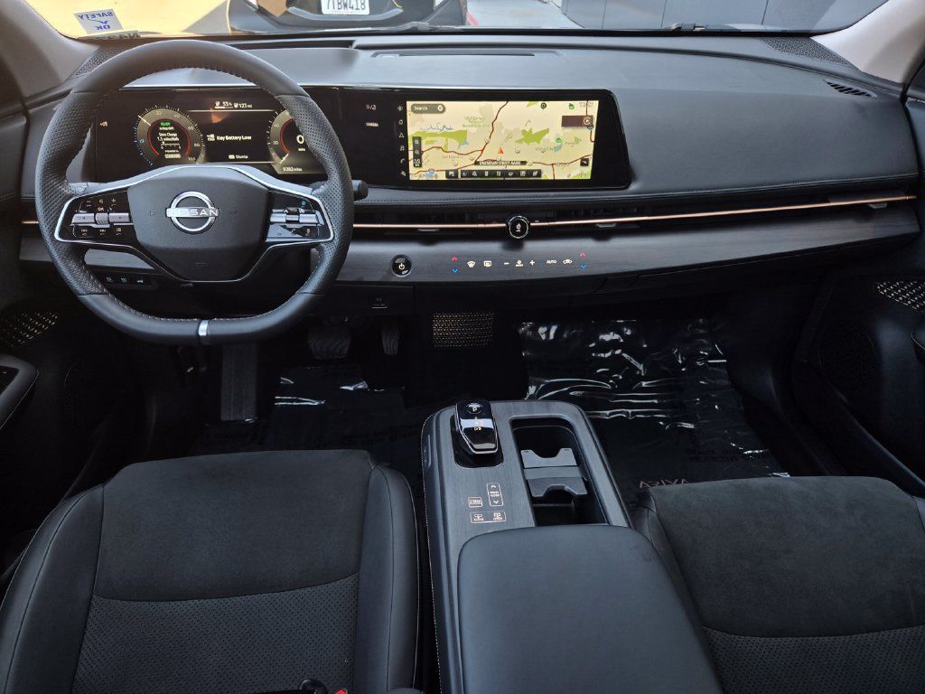 Used 2024 Nissan Ariya FWD image 16
