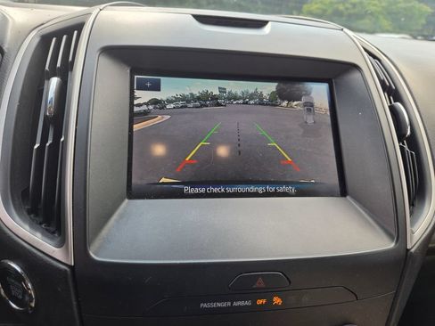 Used 2020 Ford Edge SEL w/ Convenience Package AWD/4WD image 18