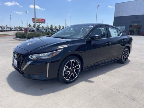 New 2025 Nissan Sentra SR image 6