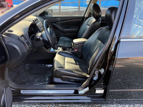 Used 2012 Nissan Altima 2.5 SL w/ 2.5SL Pkg image 9