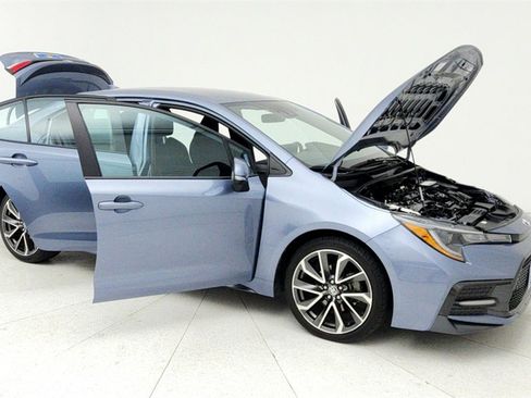Used 2022 Toyota Corolla SE image 13