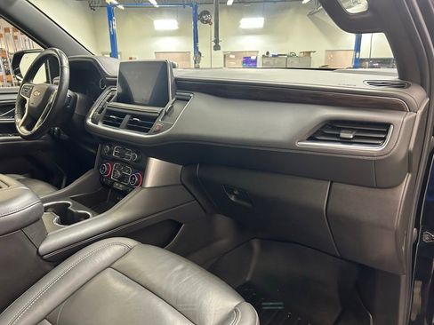 Used 2021 Chevrolet Tahoe LT w/ LT Signature Package AWD/4WD image 14