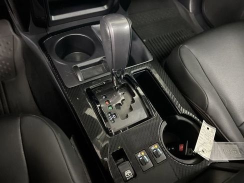 Used 2021 Toyota 4Runner Venture w/ Moonroof Package image 16