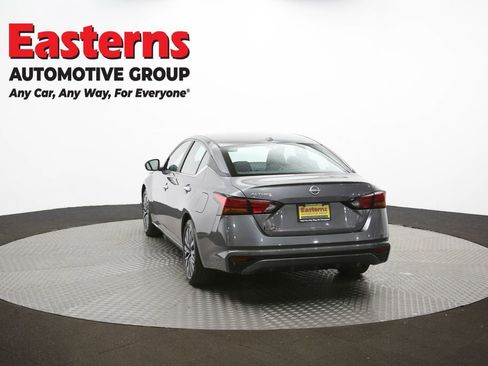 Used 2025 Nissan Altima 2.5 SV image 65