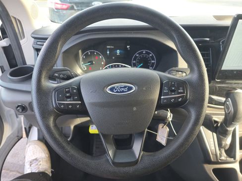 Used 2023 Ford Transit 350 XLT image 17