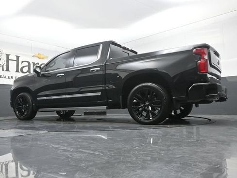 Used 2025 Chevrolet Silverado 1500 High Country AWD/4WD image 60