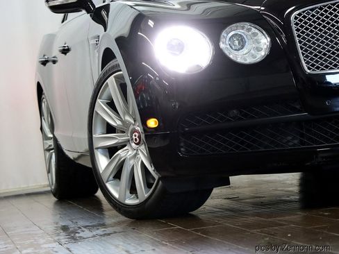 Used 2018 Bentley Flying Spur V8 image 5