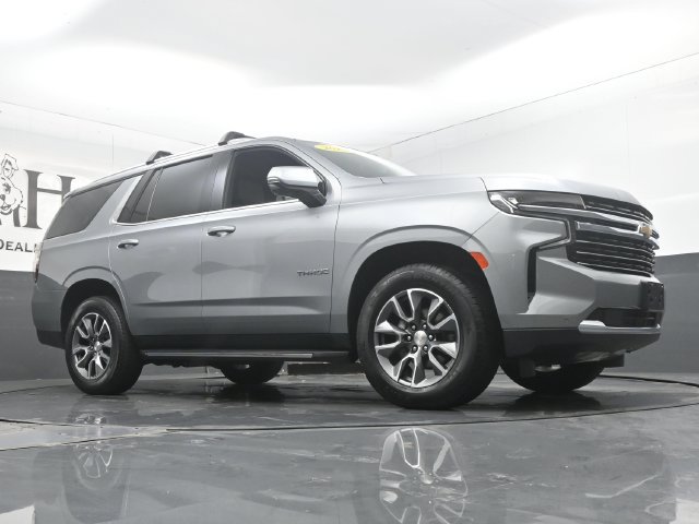 Used 2023 Chevrolet Tahoe LT w/ LT Signature Plus Package AWD/4WD image 2