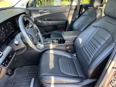 Used 2023 Kia Sportage SX FWD image 14