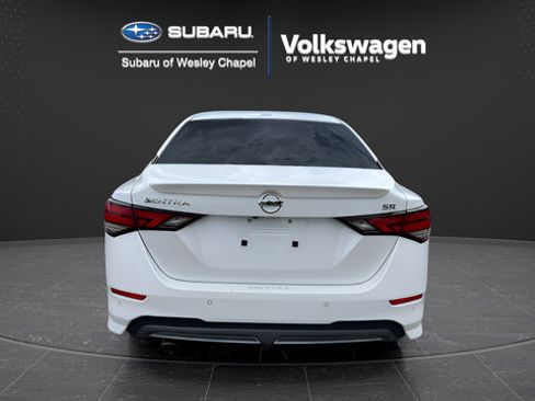 Used 2022 Nissan Sentra SR w/ Lighting Package FWD image 6