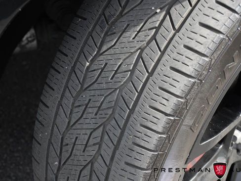 Used 2022 Chevrolet Traverse Premier w/ Redline Edition FWD image 14