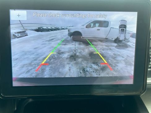 Used 2020 Ford Explorer XLT w/ Equipment Group 202A image 29