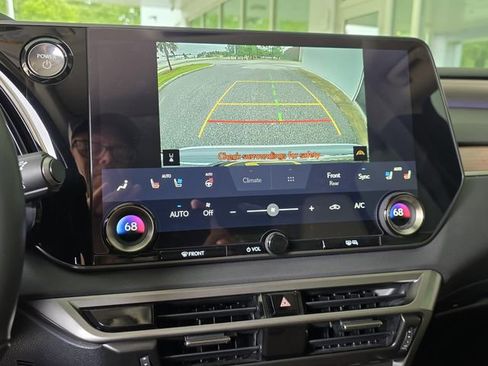 Certified 2023 Lexus RX 350 w/ Cold Area Package AWD/4WD image 16