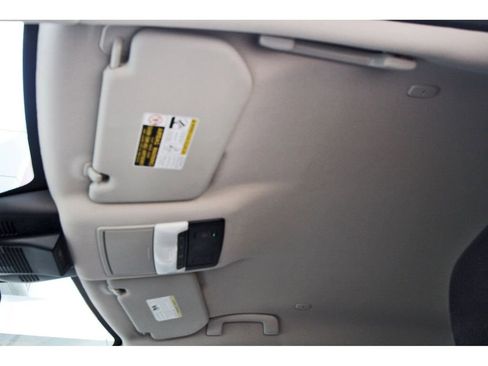 Used 2023 Nissan Rogue SV image 26