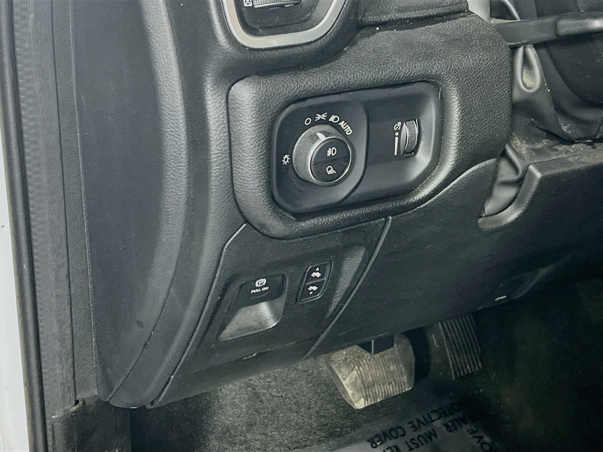 Used 2023 RAM 1500 Big Horn AWD/4WD image 10