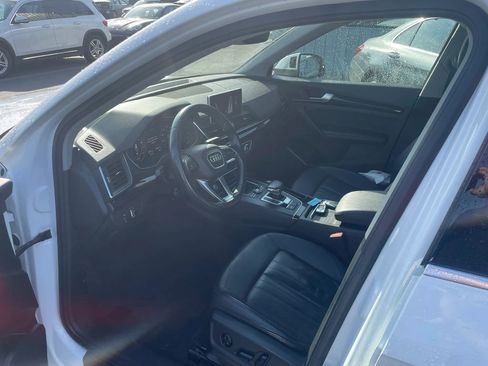 Used 2019 Audi Q5 2.0T Premium Plus w/ Premium Plus Package AWD/4WD image 18