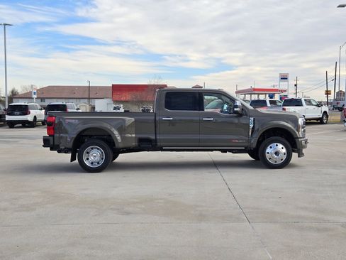 New 2026 Ford F450 Platinum w/ Platinum Plus Package image 7