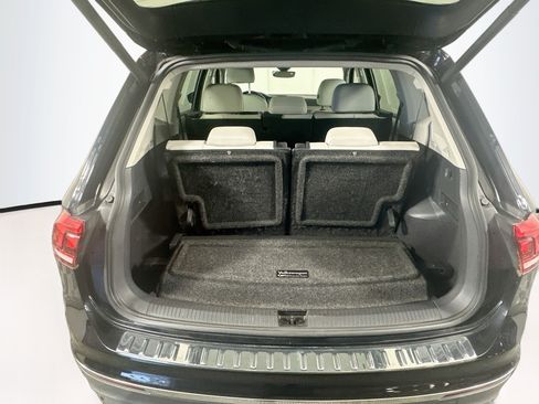 Used 2021 Volkswagen Tiguan SEL FWD image 27