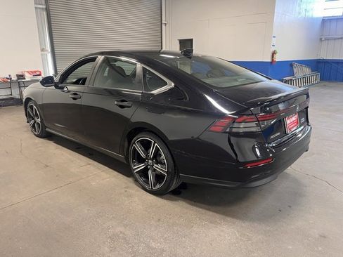Used 2024 Honda Accord Sport image 5