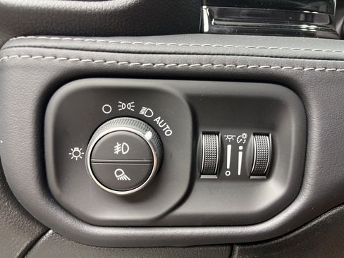 New 2026 RAM 2500 Limited image 13