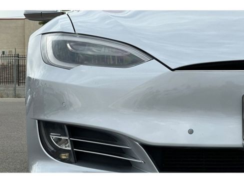 Used 2018 Tesla Model S 75D image 43