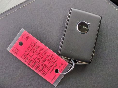 New 2026 Volvo V60 B5 Cross Country Ultra w/ Protection Package Premier image 35