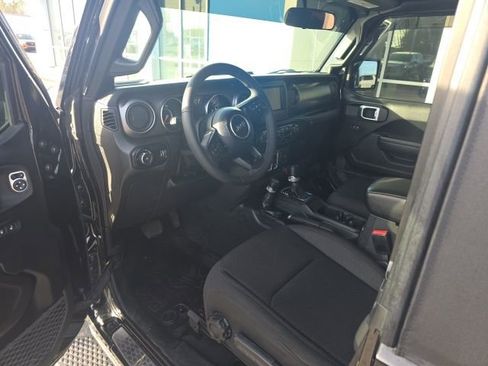 Used 2023 Jeep Wrangler Sport AWD/4WD image 10