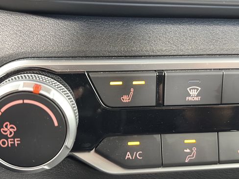 Certified 2021 Nissan Altima 2.5 SV w/ SV Premium Package AWD/4WD image 22