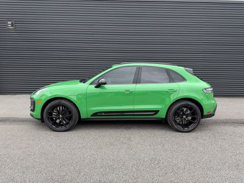 Certified 2023 Porsche Macan GTS image 2