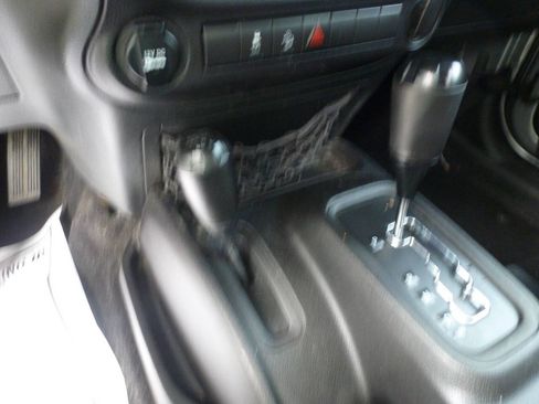 Used 2014 Jeep Wrangler Sport AWD/4WD image 26