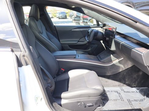 Used 2023 Tesla Model S Standard Range image 31