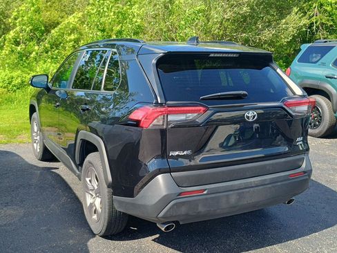Used 2025 Toyota RAV4 XLE AWD/4WD image 3