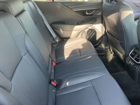 Used 2022 Subaru Outback Limited w/ Popular Package #2 image 16