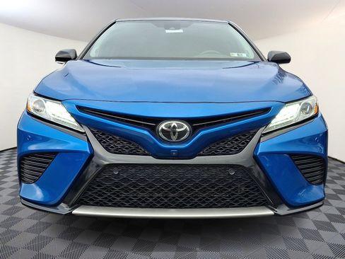 Used 2020 Toyota Camry XSE image 2