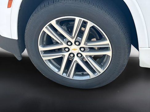Used 2023 Chevrolet Traverse High Country w/ LPO, Floor Liner Package FWD image 33