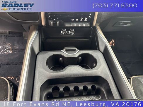 Used 2024 RAM 3500 Laramie image 22