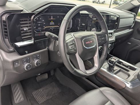 Used 2025 GMC Sierra 1500 SLT w/ SLT Premium Plus Package AWD/4WD image 16