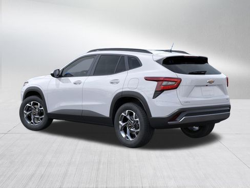 New 2026 Chevrolet Trax LT w/ Driver Confidence Package image 3