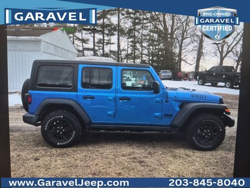 Used 2021 Jeep Wrangler Unlimited Willys image 7