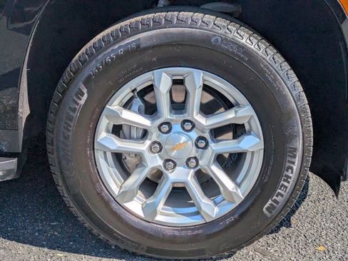 Used 2025 Chevrolet Tahoe LT AWD/4WD image 11