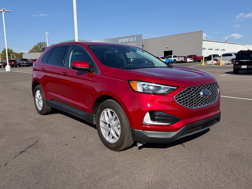 Used 2023 Ford Edge SEL AWD/4WD image 4
