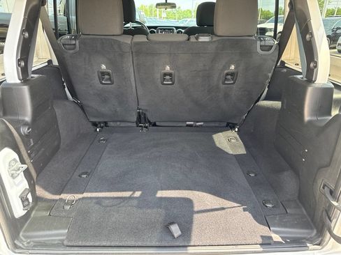 Used 2020 Jeep Wrangler Unlimited Sport S AWD/4WD image 74