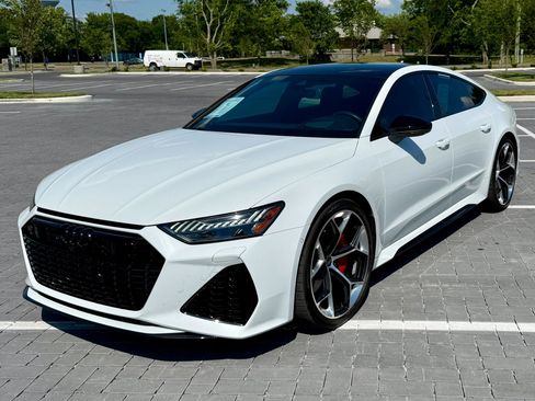 Used 2024 Audi RS 7 Performance AWD/4WD image 2