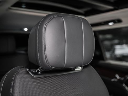 Used 2025 Land Rover Range Rover Long Wheelbase SE image 44