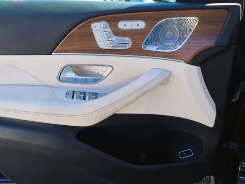 Certified 2022 Mercedes-Benz GLE 350 4MATIC w/ Premium Package image 18