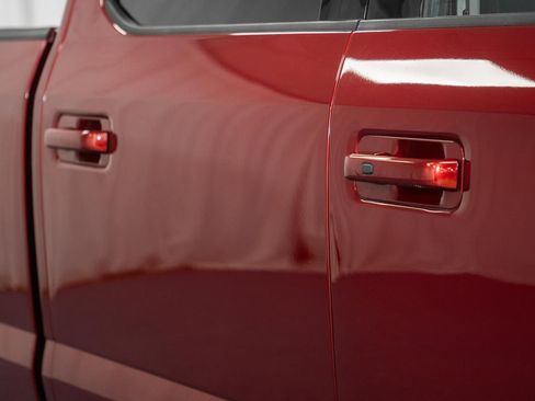 Used 2018 Ford F150 Lariat w/ Heavy-Duty Payload Package image 21