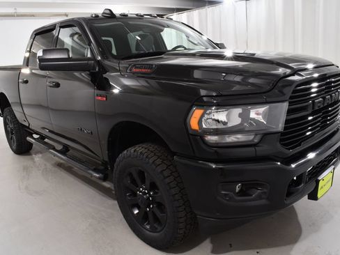 Used 2020 RAM 2500 Big Horn w/ Night Edition AWD/4WD image 5