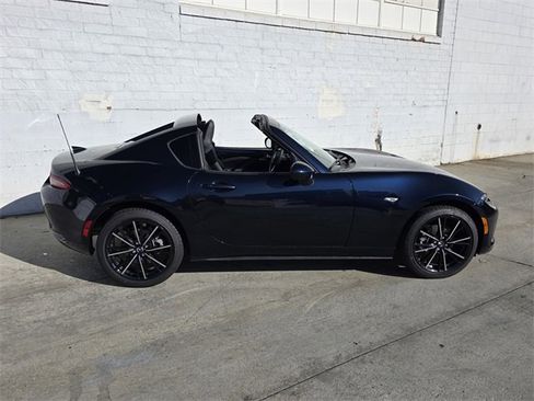 New 2025 MAZDA MX-5 Miata RF Grand Touring image 3