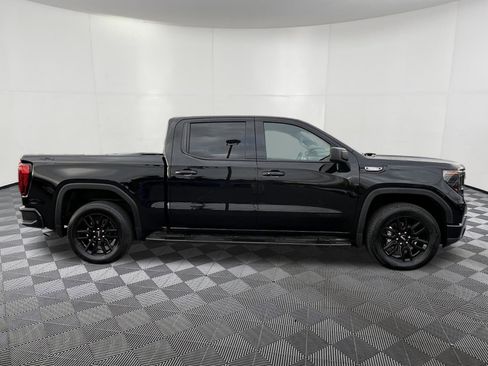 Used 2025 GMC Sierra 1500 Elevation image 7